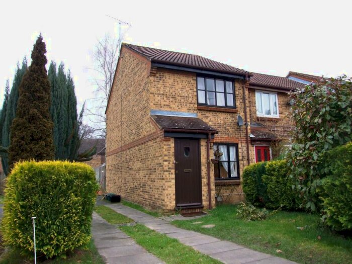 2 Bedroom End Of Terrace House To Rent In Upavon Gardens, Forest Park, Bracknell, Berkshire, RG12