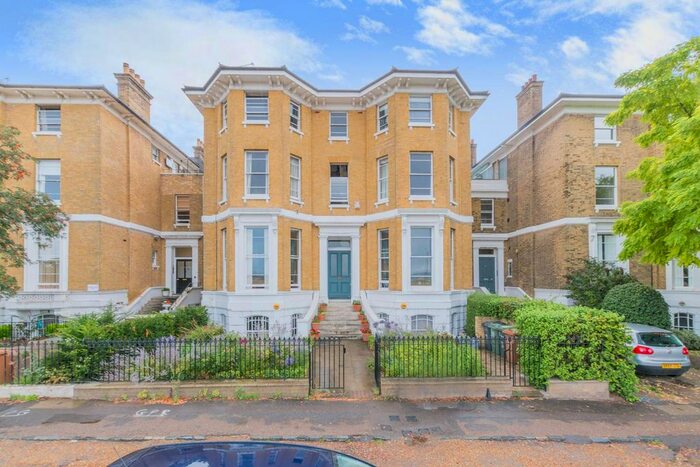 2 Bedroom Flat For Sale In Dartmouth Terrace, Greenwich, London, SE10