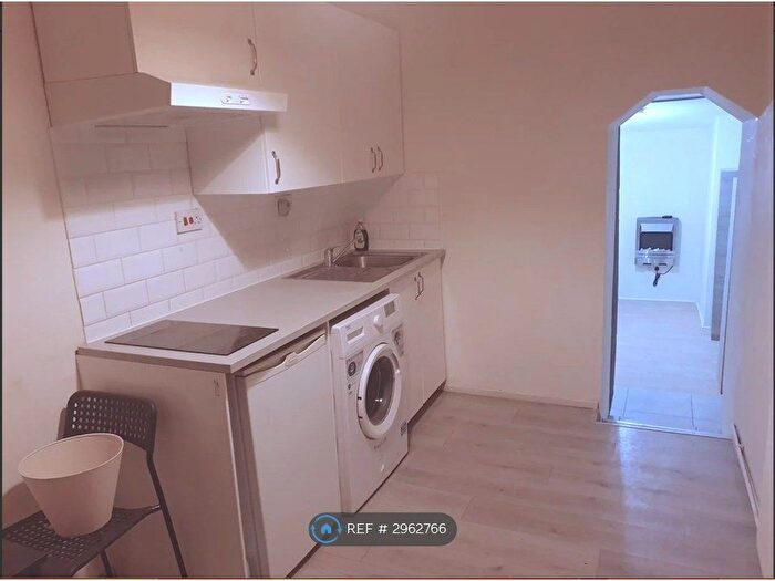 1 Bedroom Flat To Rent In Archway Road, London, N6