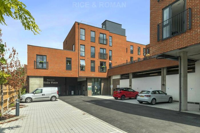 1 Bedroom Flat To Rent In Holly Place, Cobham, KT11