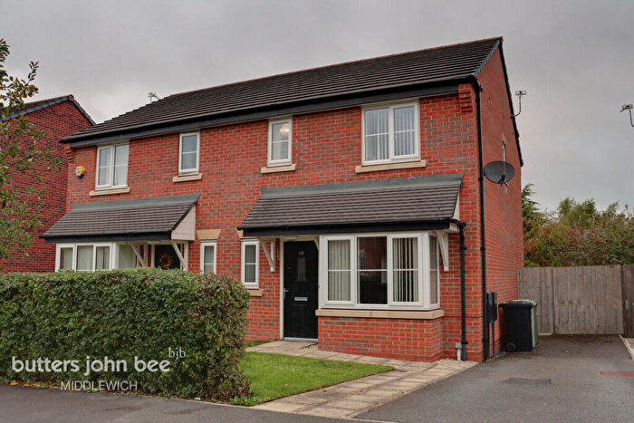 3 Bedroom Semi-Detached House For Sale In Clive Way, Middlewich, CW10