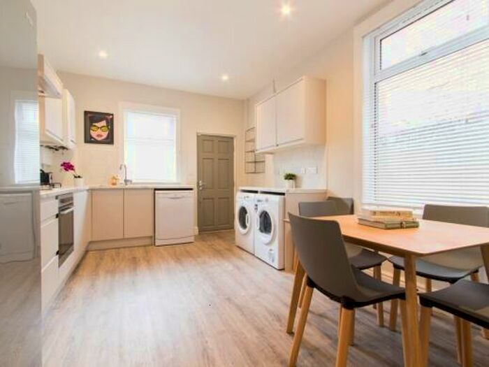 5 Bedroom Terraced House To Rent In Thornycroft Road, Liverpool, L15