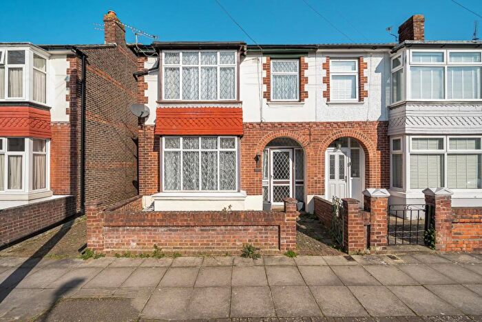 3 Bedroom Semi Detached House For Sale In Merrivale Road, Portsmouth, PO2