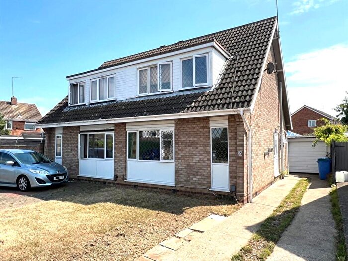 3 Bedroom Semi-Detached House To Rent In St. Theresas Close, Kettering, Northamptonshire, NN15