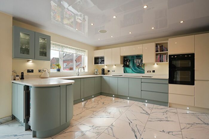 5 Bedroom Detached House For Sale In Bracken Way, Doncaster, DN11