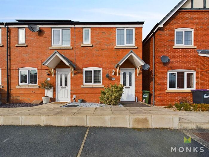 2 Bedroom Property For Sale In Heritage Way, Llanymynech, SY22