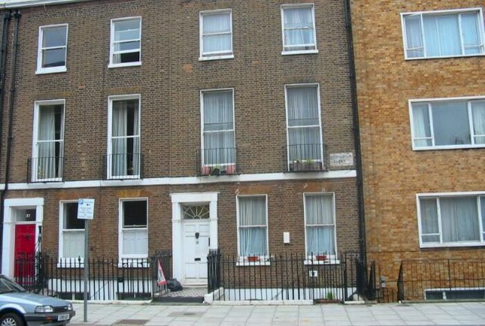 1 Bedroom Flat To Rent In Doughty Street, Holborn, WC1N