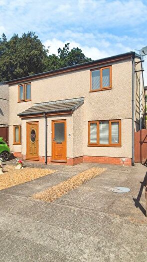 2 Bedroom Property To Rent In Stratton Way, Neath, SA10