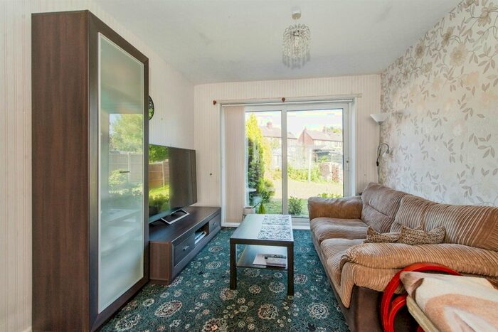 2 Bedroom Semi-Detached House For Sale In Broadway, Pontefract, WF8