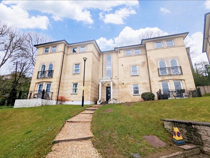 2 Bedroom Flat To Rent In Elmgrove Park, Redland, Bristol, BS6