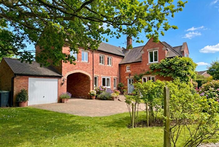 4 Bedroom Detached House For Sale In Old Vicarage Gardens, Skellingthorpe, Lincoln, LN6