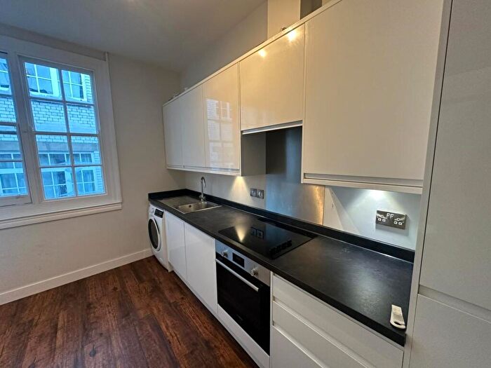 2 Bedroom Apartment To Rent In De Montfort Chambers, Horsefair Street, City Centre, LE1