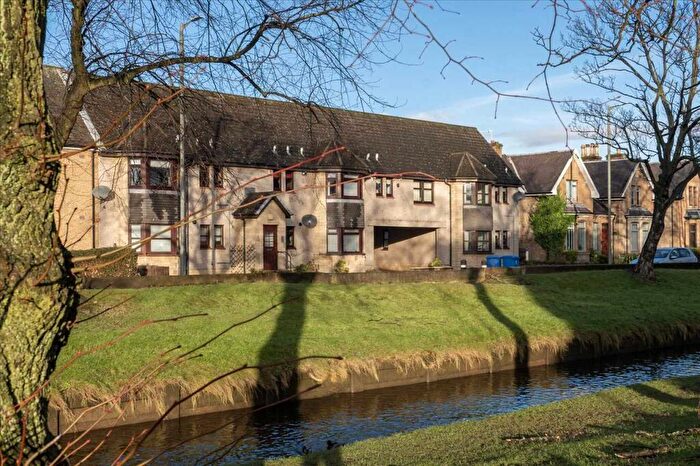 1 Bedroom Apartment To Rent In Mathew Court, Grangemouth, FK3