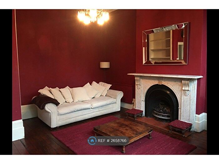 2 Bedroom Flat To Rent In Fountayne Road, London, N16