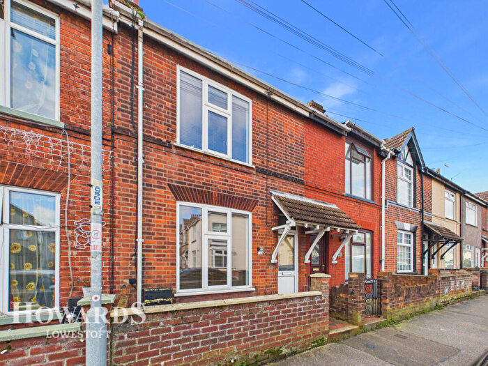 3 Bedroom Terraced House For Sale In Maidstone Road, Lowestoft, NR32