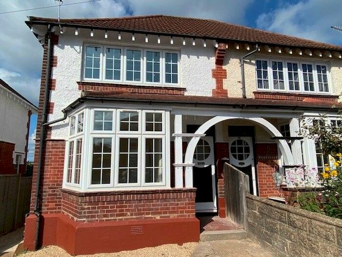 3 Bedroom Semi-Detached House To Rent In Newton Road, Southampton, SO18