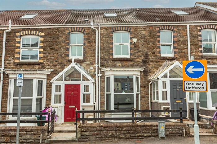 8 Bedroom Property For Sale In Trafalgar Place, Brynmill, Swansea, SA2