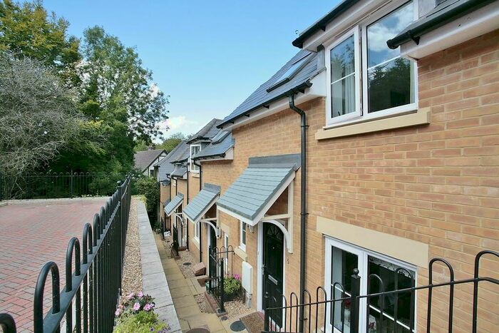 3 Bedroom Terraced House To Rent In Headington, Oxford Epc Rating B, OX3