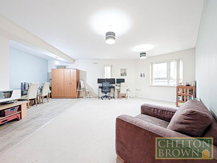 2 Bedroom Apartment For Sale In West Cotton Close, Northampton, NN4