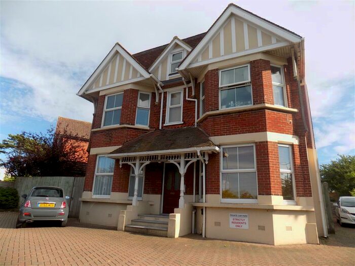 1 Bedroom Flat To Rent In Bedfordwell Road, Eastbourne, BN21