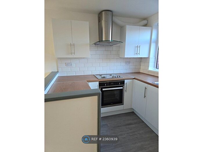 4 Bedroom Terraced House To Rent In Leopold Grove, Leeds, LS7