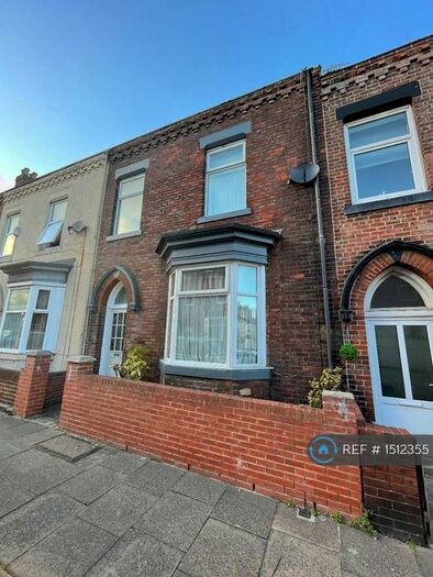 2 Bedroom Flat To Rent In Roker Avenue, Sunderland, SR6