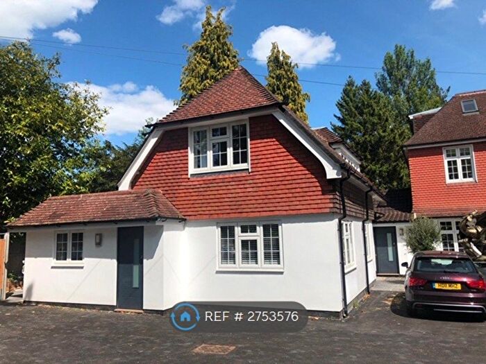 2 Bedroom Flat To Rent In Southdown Road, Shawford, Winchester, SO21
