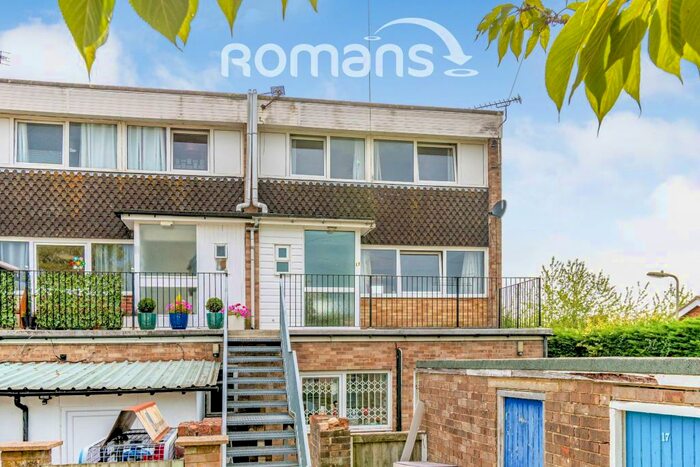 3 Bedroom Maisonette To Rent In Kings Worthy, Winchester, SO23