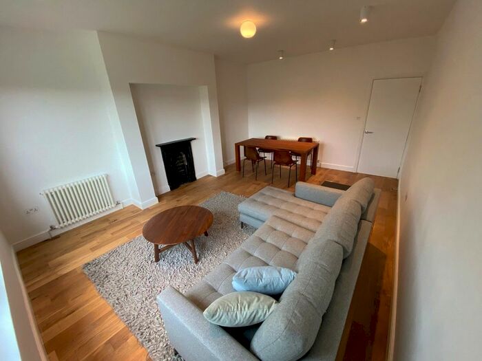 1 Bedroom Flat To Rent In Flat, South Hill Park, London, NW3