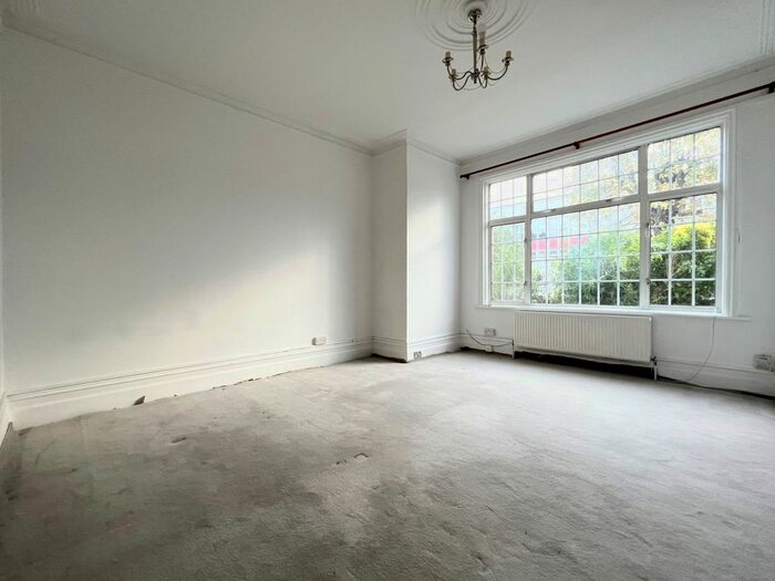 4 Bedroom Maisonette To Rent In Tottenhall Road, London, N13