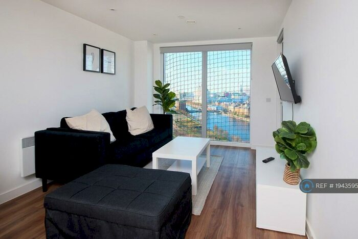 2 Bedroom Flat To Rent In Trafford Road, Salford, M5