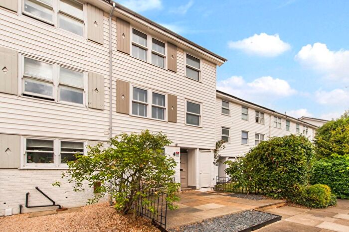 4 Bedroom Terraced House To Rent In Glentham Gardens, Barnes, SW13