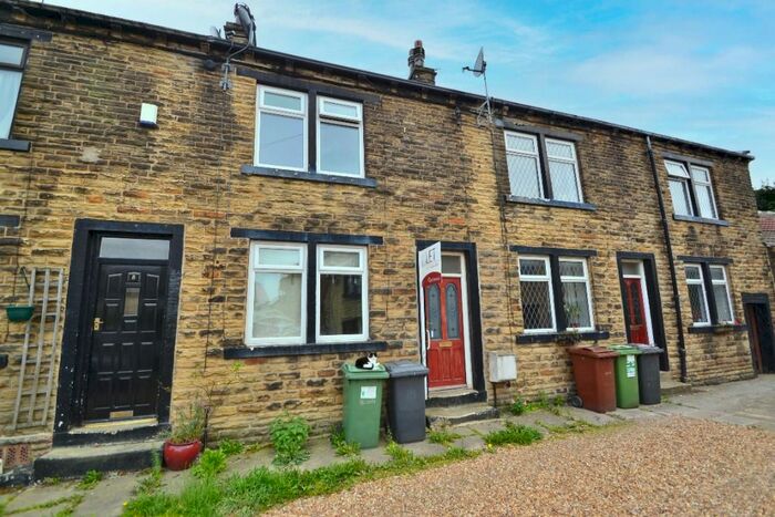 2 Bedroom Terraced House To Rent In Beaumont Square, Pudsey, Leeds, LS28