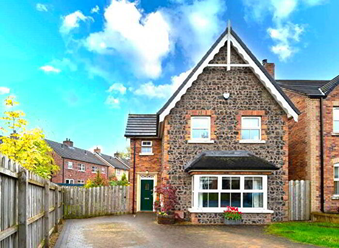 3 Bedroom Detached House For Sale In Belsize Meadows, Lisburn, BT27