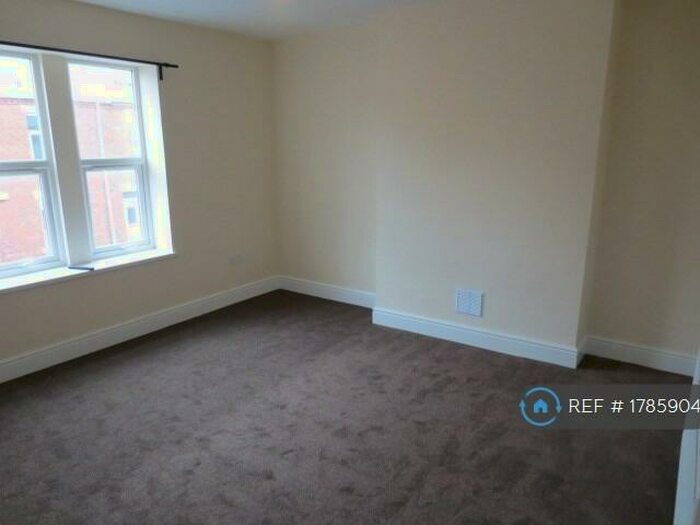2 Bedroom Flat To Rent In Gateshead, Gateshead, NE10