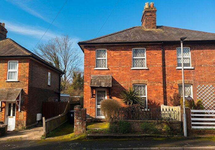 3 Bedroom Semi-Detached House For Sale In Fairview Road, Taplow, Maidenhead, Berkshire, SL6
