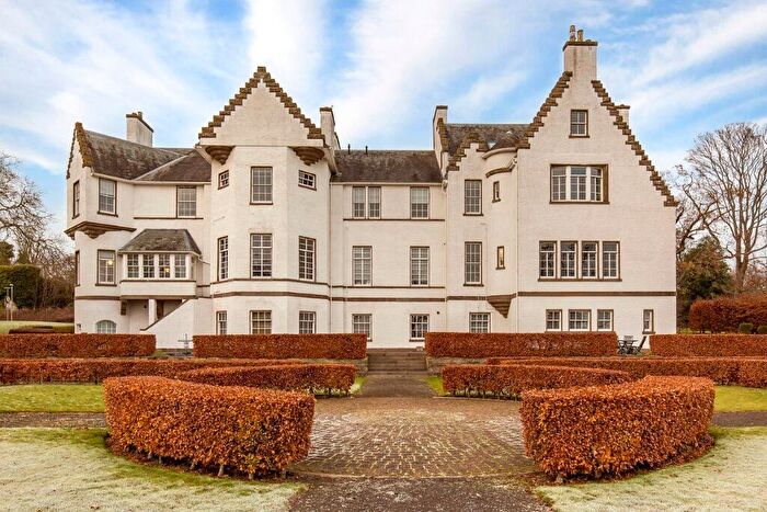 2 Bedroom Flat To Rent In Elm Rise, Ballumbie, Dundee, DD5