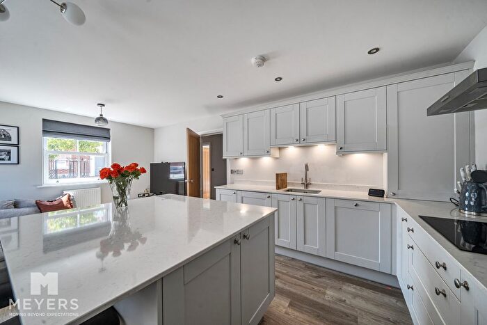 2 Bedroom Flat For Sale In Lewis Way, Wimborne, BH21
