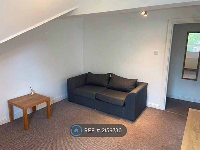 1 Bedroom Flat To Rent In Northern Grove, Manchester, M20