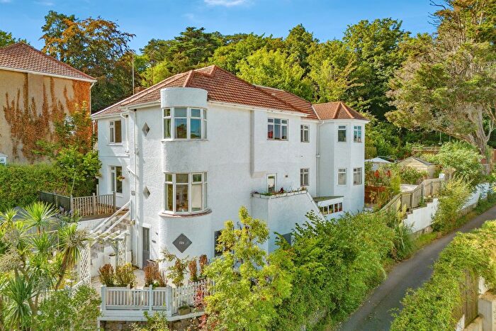 6 Bedroom Detached House For Sale In Babbacombe Road, Torquay, TQ1