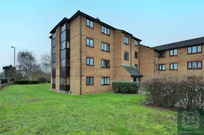 1 Bedroom Apartment To Rent In Bream Close, London, N17