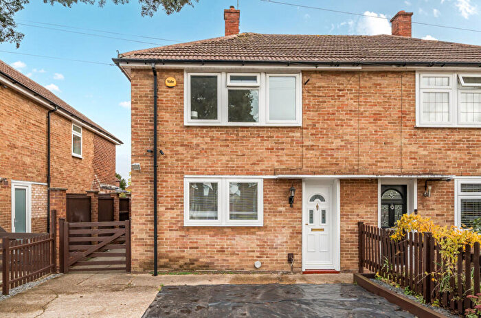 3 Bedroom Semi Detached House For Sale In Smiths Lane, Windsor, Berkshire, SL4