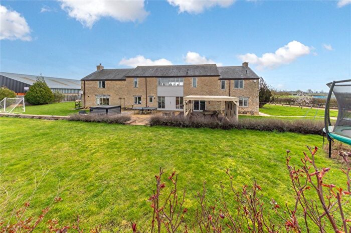 4 Bedroom Barn Conversion For Sale In Pineham Farm, Haversham, Milton Keynes, Buckinghamshire, MK19