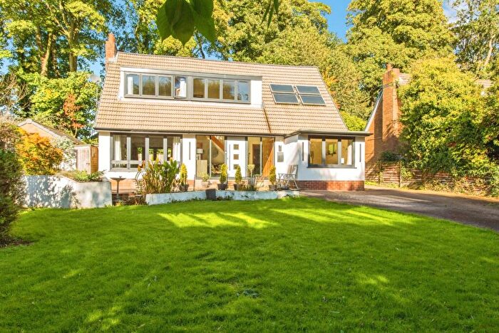 4 Bedroom Detached House For Sale In Parkgate Drive, Leyland, Lancashire, PR25
