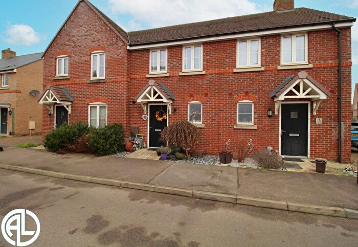 2 Bedroom Terraced House For Sale In Aspen Gardens, Stotfold, SG5