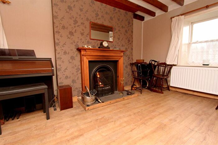 4 Bedroom Detached House For Sale In Mold Road, Bodfari, Denbigh, LL16