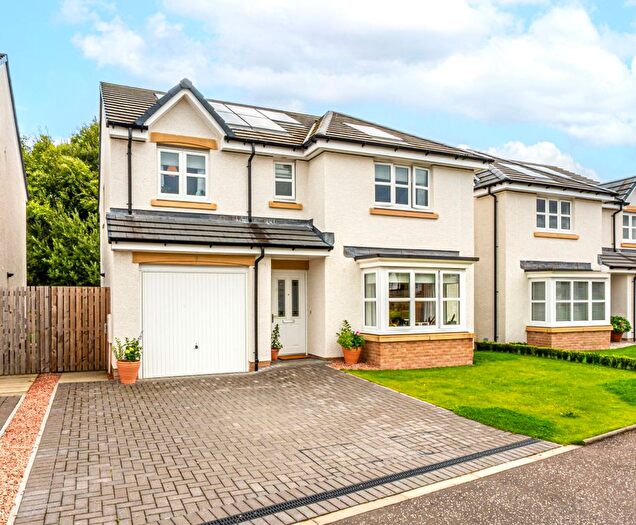 4 Bedroom Detached House For Sale In Young Road, Dunblane, FK15