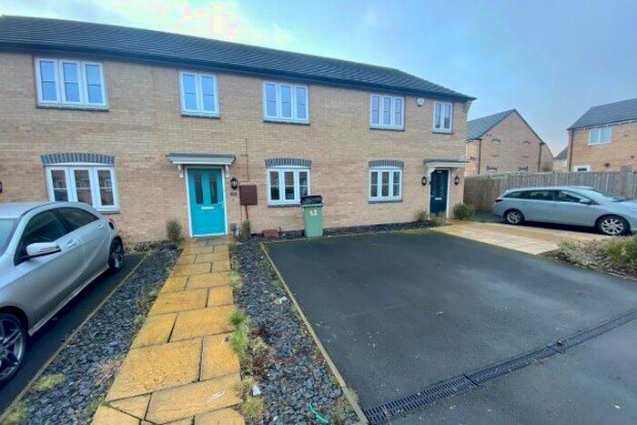 3 Bedroom Terraced House To Rent In Russet Way, Nottingham, NG8