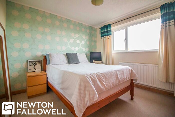 3 Bedroom Terraced House For Sale In Clinton Rise, Gamston, DN22