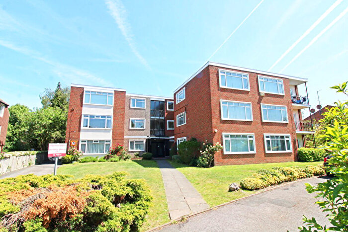 2 Bedroom Flat For Sale In Wickham Road, Beckenham, BR3
